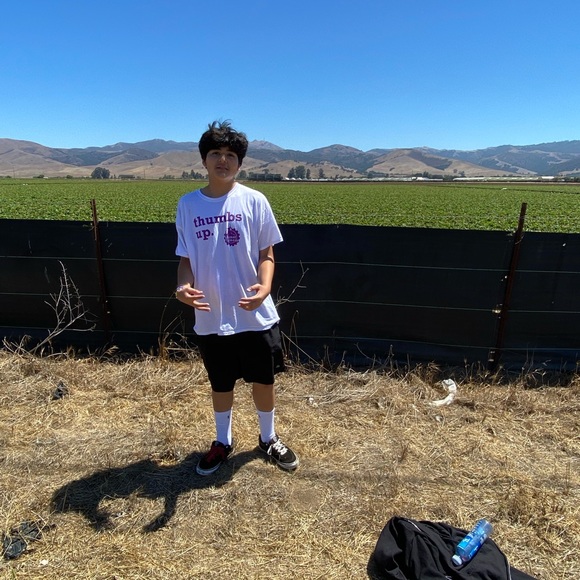 Meet your Posher, Chris - Picture 3 of 3